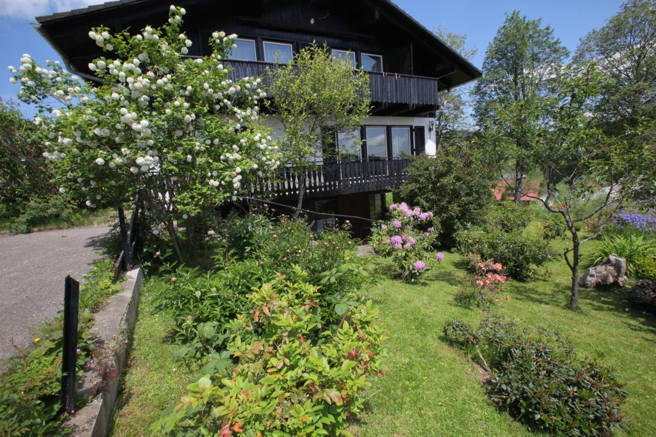 Haus Buron Apartamento Titisee-Neustadt Exterior foto